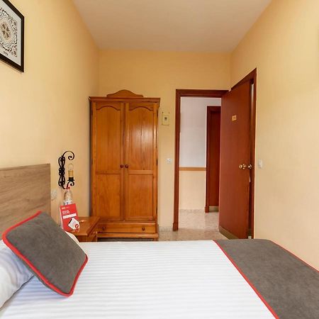 Oyo Hostal El Paisano อูเตรรา ภายนอก รูปภาพ