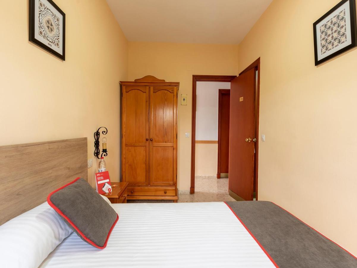 Oyo Hostal El Paisano อูเตรรา ภายนอก รูปภาพ