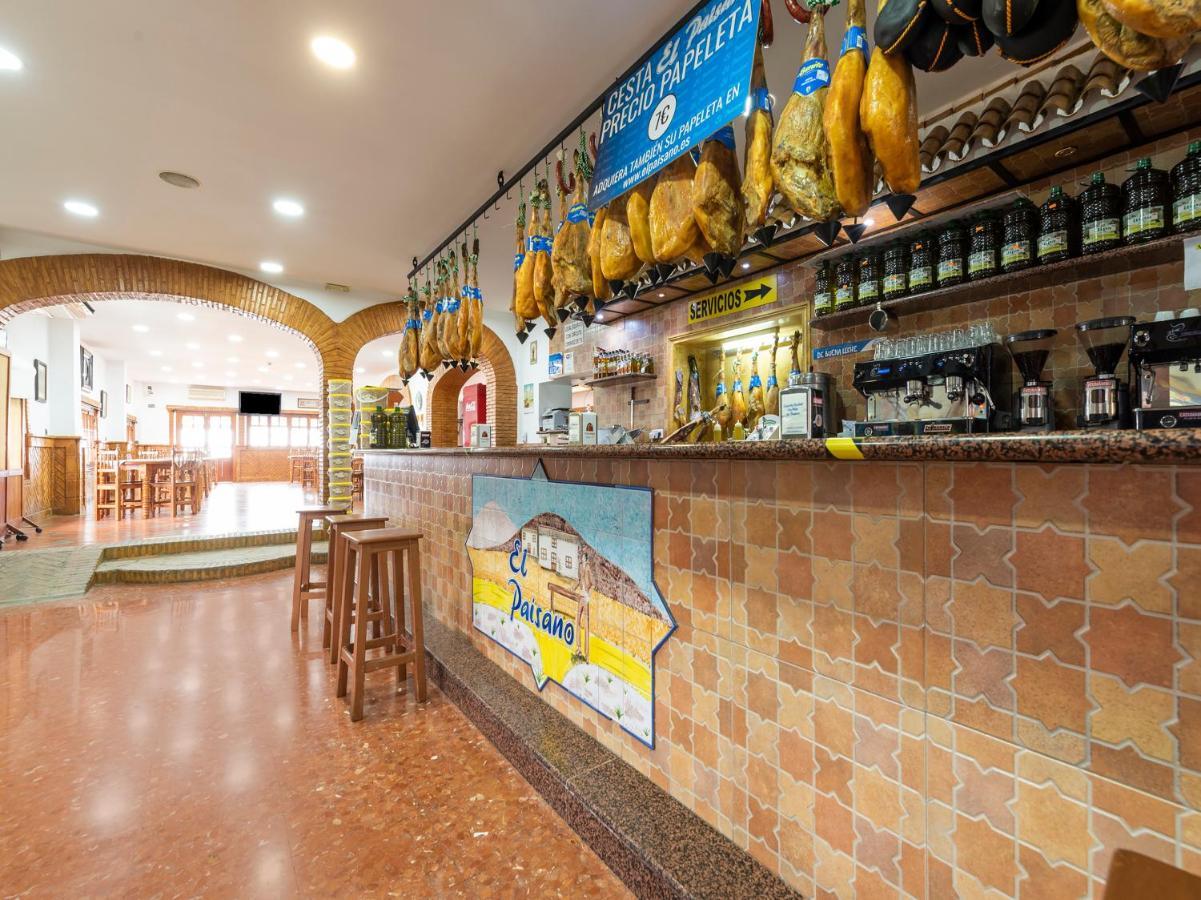 Oyo Hostal El Paisano อูเตรรา ภายนอก รูปภาพ
