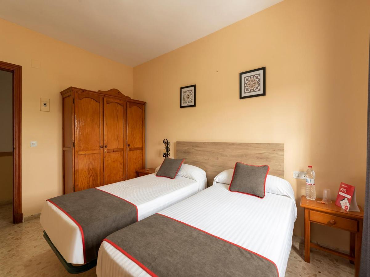 Oyo Hostal El Paisano อูเตรรา ภายนอก รูปภาพ