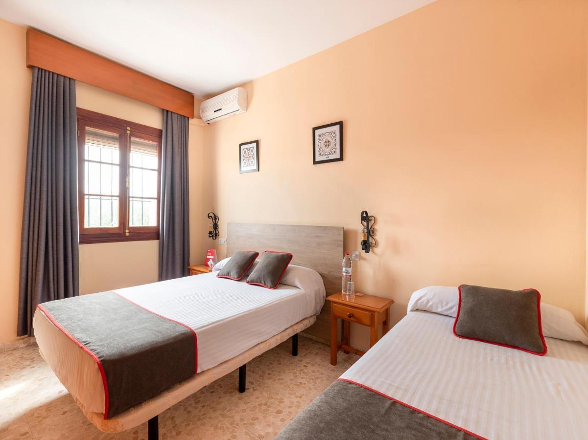 Oyo Hostal El Paisano อูเตรรา ภายนอก รูปภาพ