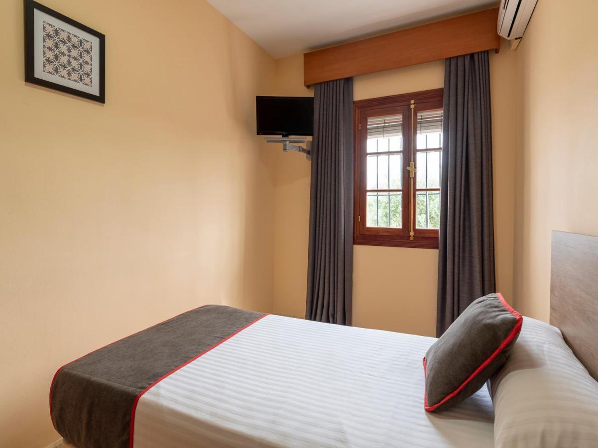 Oyo Hostal El Paisano อูเตรรา ภายนอก รูปภาพ